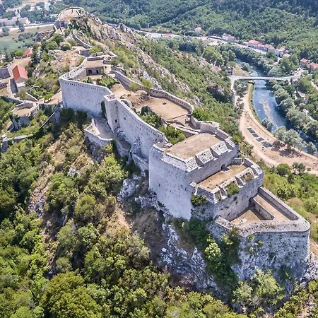 Sladakovic Apartman