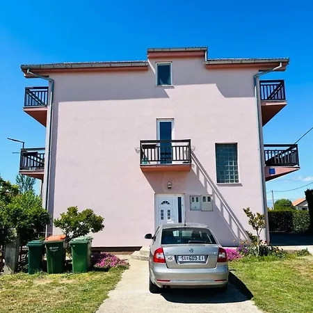 Apartament Sladakovic