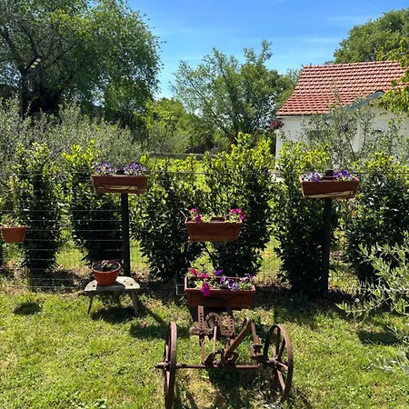 Sladakovic * Kistanje