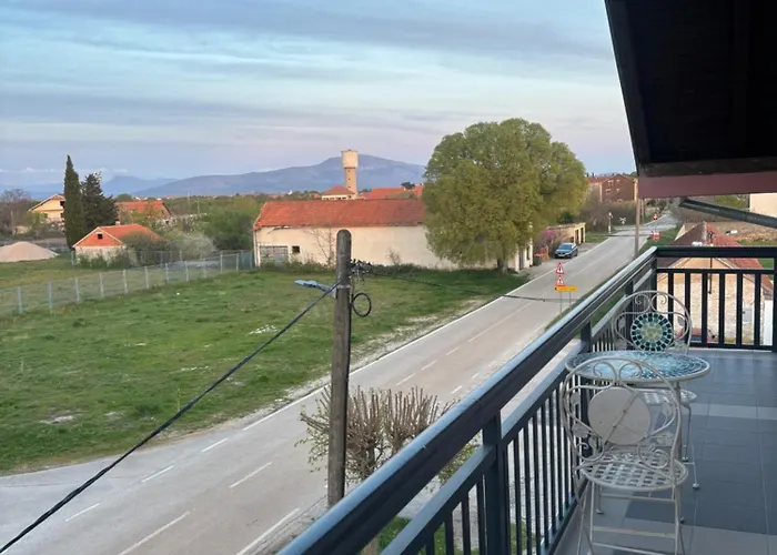 Sladakovic * Kistanje