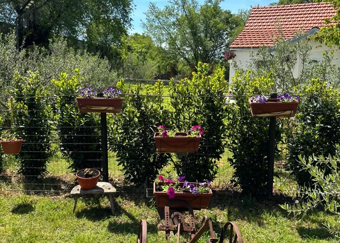 Sladakovic * Kistanje