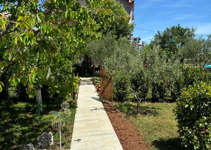 Sladakovic דירה Kistanje